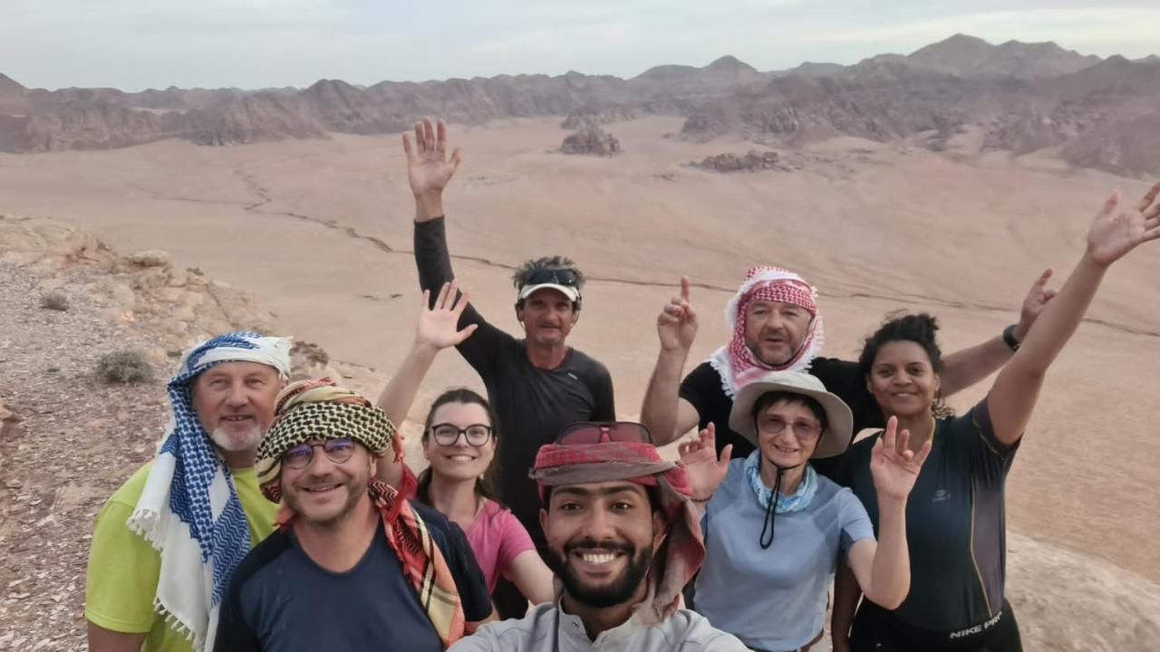 Star Guide Luxury Camp Hotel Wadi Rum Exterior photo