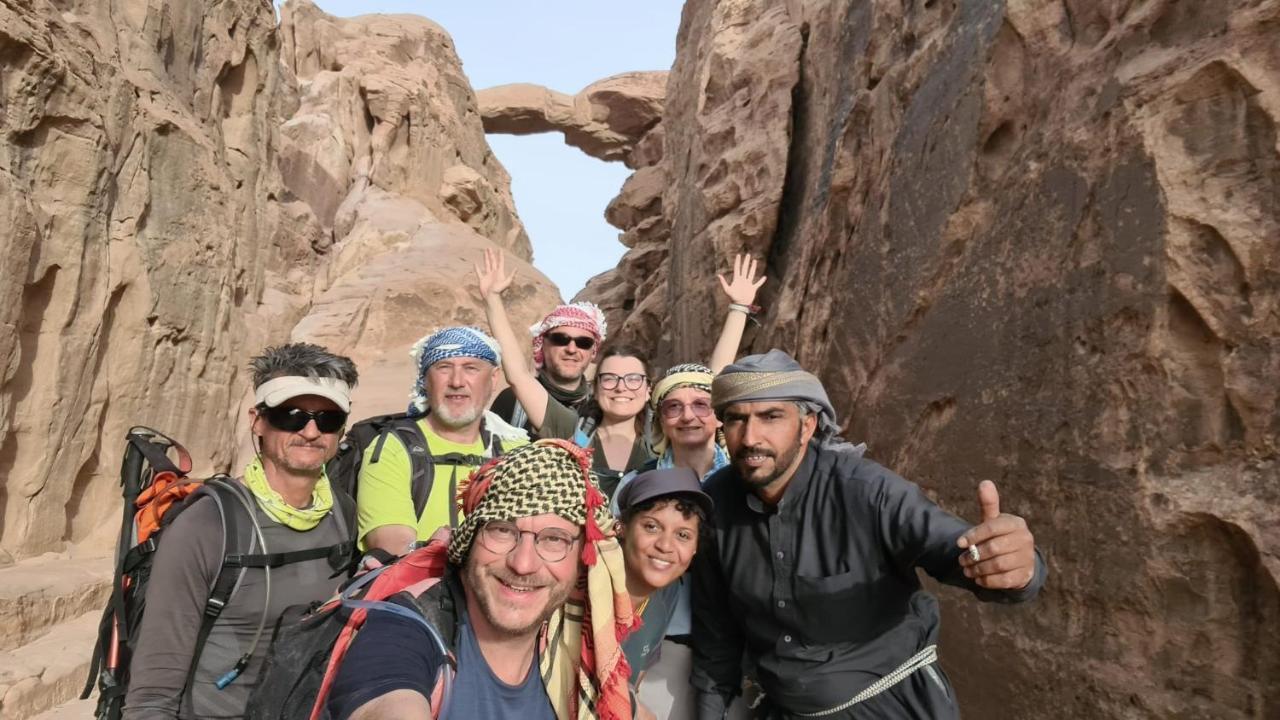 Star Guide Luxury Camp Hotel Wadi Rum Exterior photo